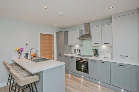 3 bedroom semi-detached house for sale, Thornton Hills Close, Denholme, Bradford, BD13