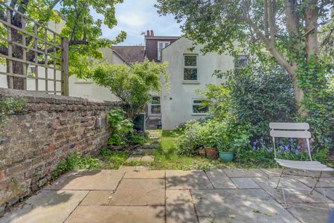 4 bedroom terraced house for sale, Hythe Road, Brighton, East Sussex, BN1