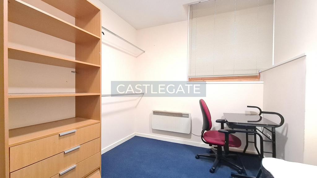 Flat 28, 13-17 Chancery Lane, Huddersfield, HD1 2 D