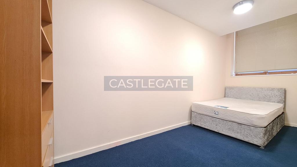 Flat 28, 13-17 Chancery Lane, Huddersfield, HD1 2 D