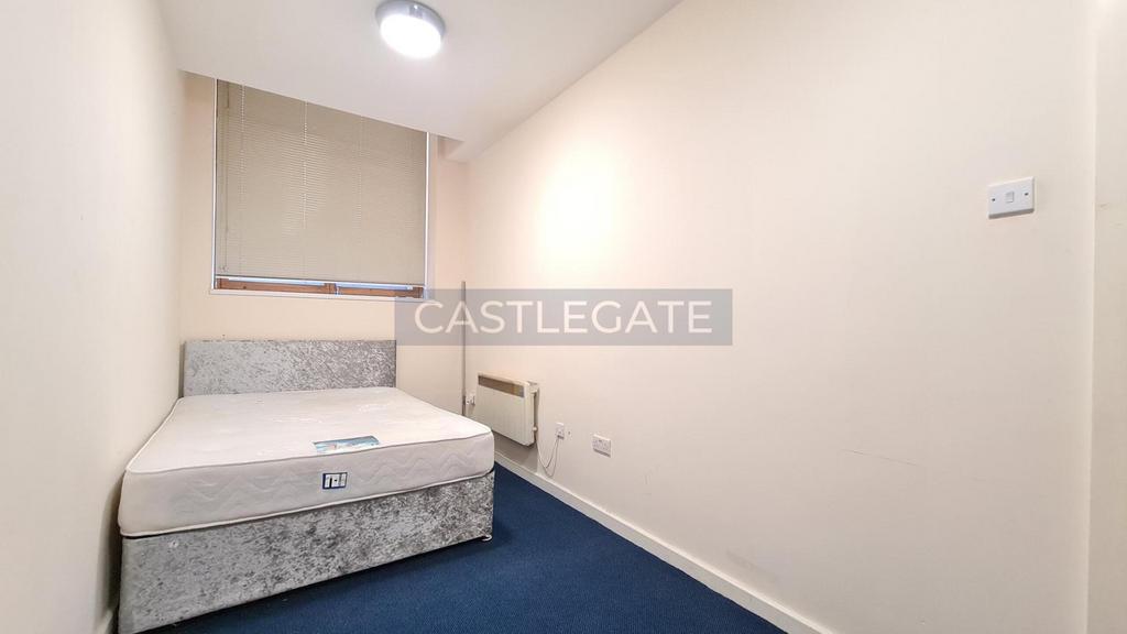 Flat 28, 13-17 Chancery Lane, Huddersfield, HD1 2 D