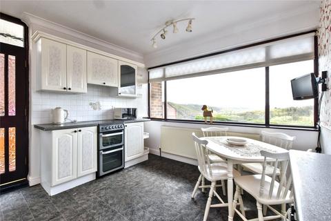 2 bedroom bungalow for sale, Hough Side Close, Pudsey, West Yorkshire