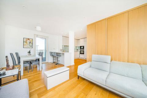 Mapleton Crescent, London SW18