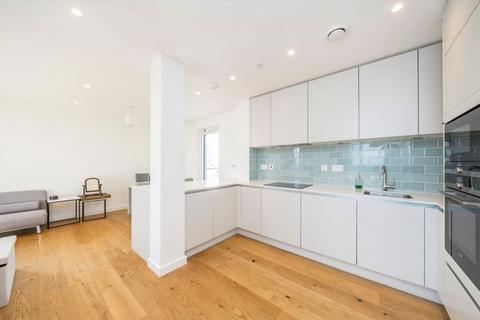 3 bedroom flat for sale, Mapleton Crescent, London SW18
