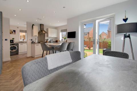 3 Library Close, Farington, Leyland, PR25 3EU
