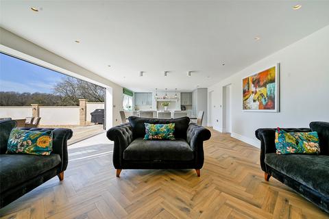 Broadlands Churchfields, Stonesfield, Witney, OX29 8PP