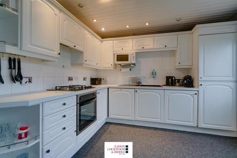 2 Braeburn Close, Maltby, Rotherham, S66 8SR