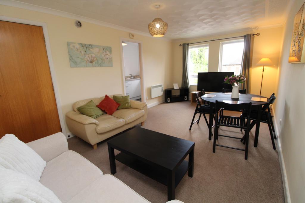 Apartment in Glasgow - View 2