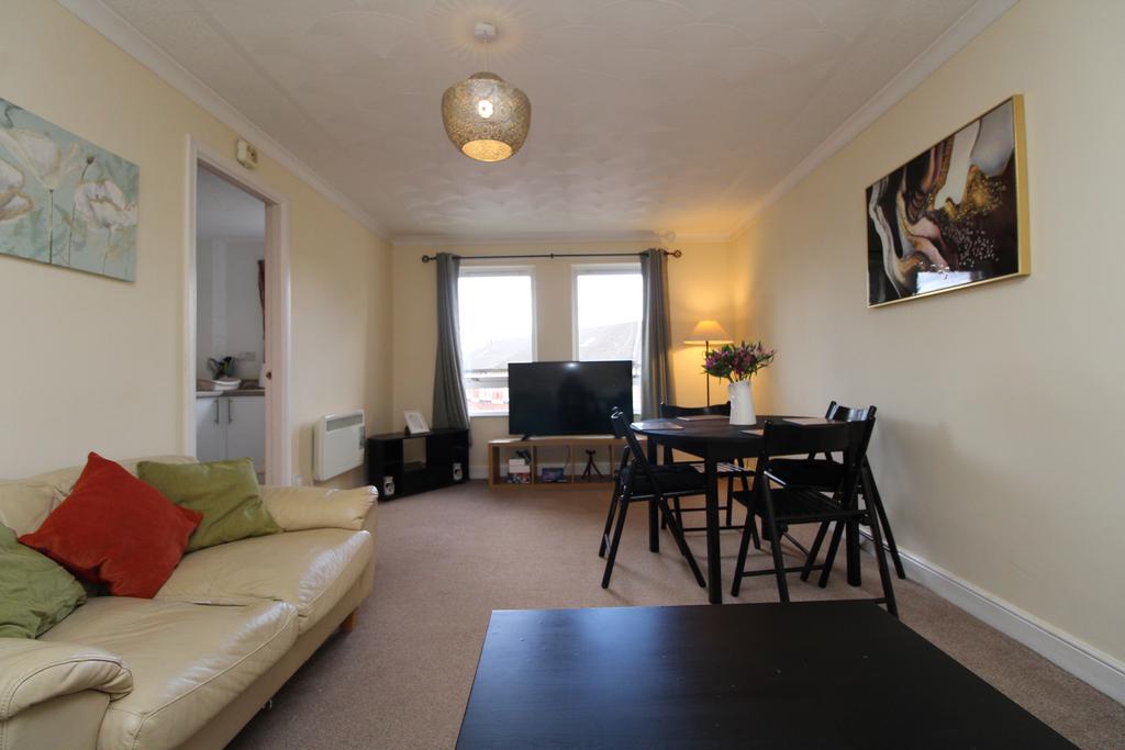 Apartment in Glasgow - View 4
