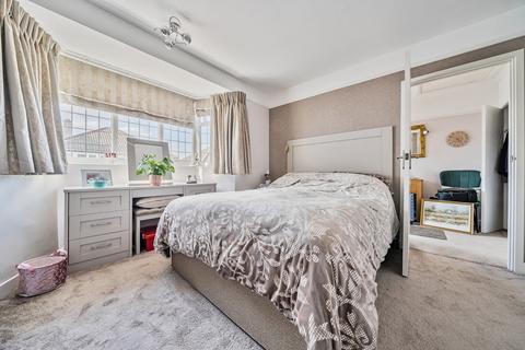21 Nutley Close, Hextable, Swanley, BR8 7LP
