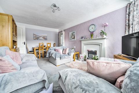 21 Nutley Close, Hextable, Swanley, BR8 7LP