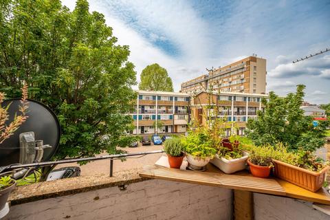 3 bedroom flat for sale, Coopers Road, Bermondsey, London, SE1