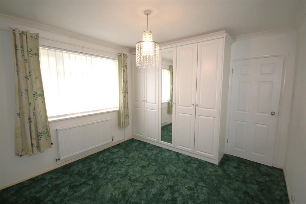Bedroom 1b.JPG