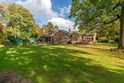 4 bedroom detached house for sale, South Drive, Woolsington NE13