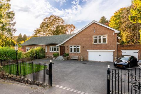 4 bedroom detached house for sale, South Drive, Woolsington NE13