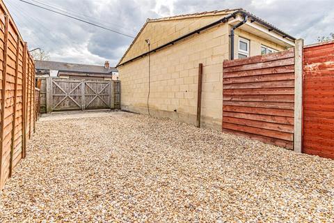 80 Argyle Street, Swindon, SN2 8AR