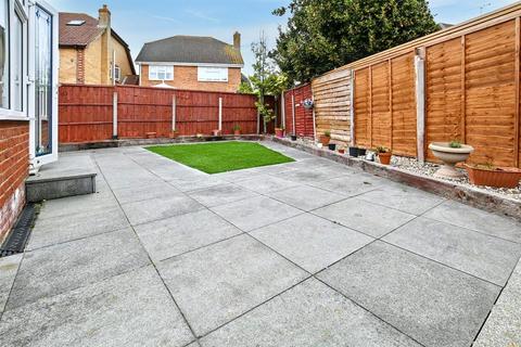 undefined, Ashleigh Close, Canvey Island SS8