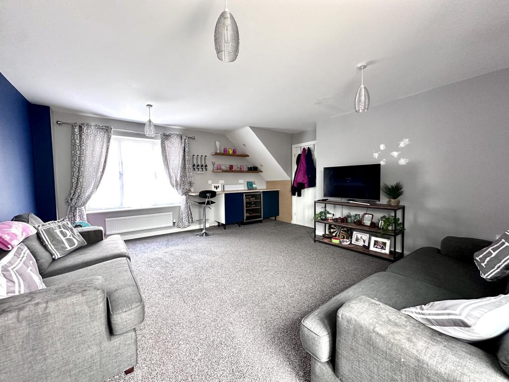 Lounge 2