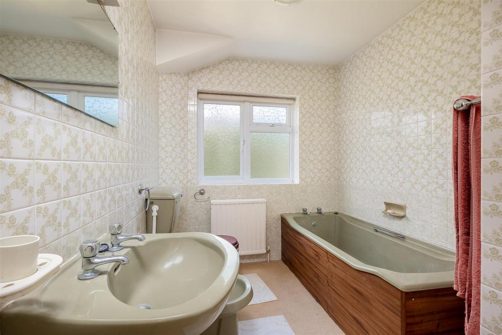 19 Ditchley Road-15.jpg