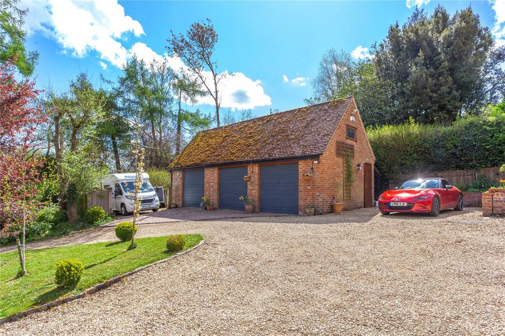 Triple Garage
