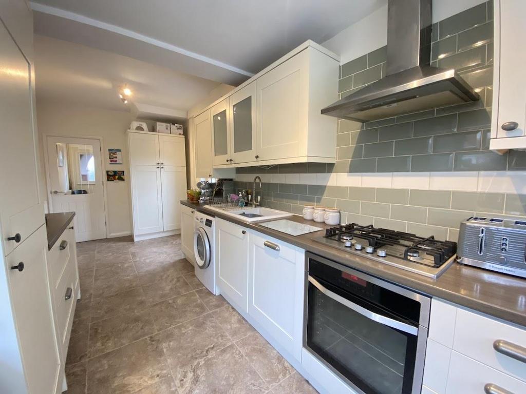 Dining kitchen