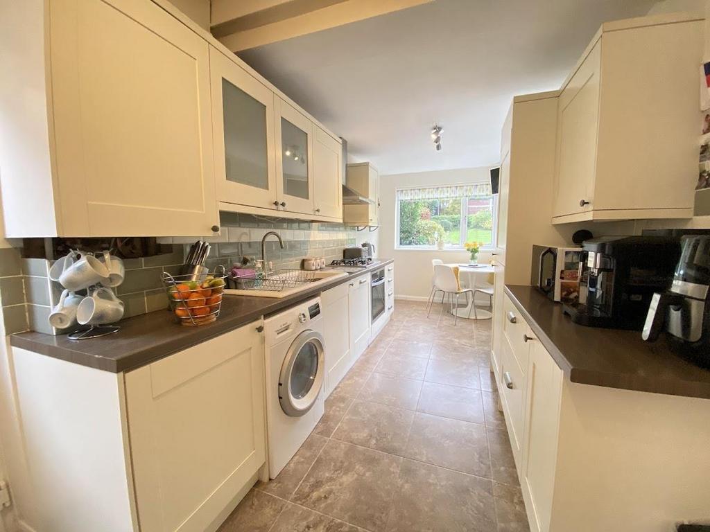 Dining kitchen