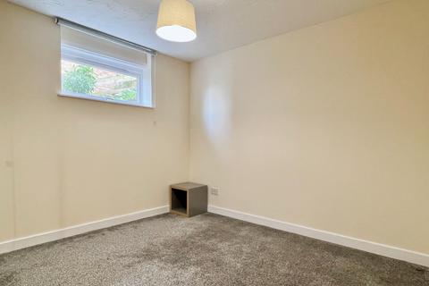 2 bedroom flat to rent, Blackford Hill Grove, Blackford, Edinburgh, EH9