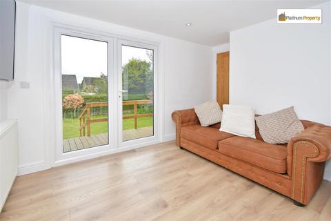 16 Colin Crescent, Stoke-on-trent, ST3 6NL