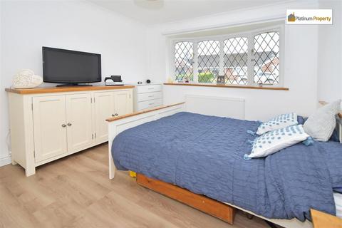 16 Colin Crescent, Stoke-on-trent, ST3 6NL