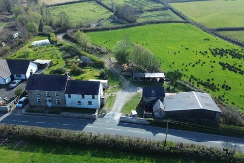 4 bedroom property with land for sale, Ty Mawr, Llanybydder, SA40