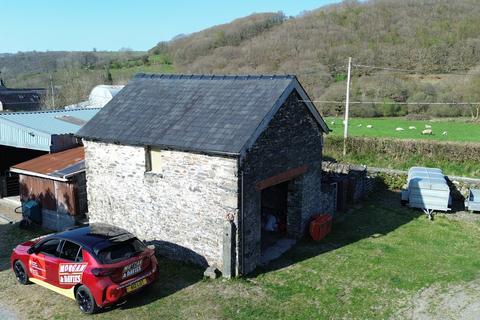 4 bedroom property with land for sale, Ty Mawr, Llanybydder, SA40