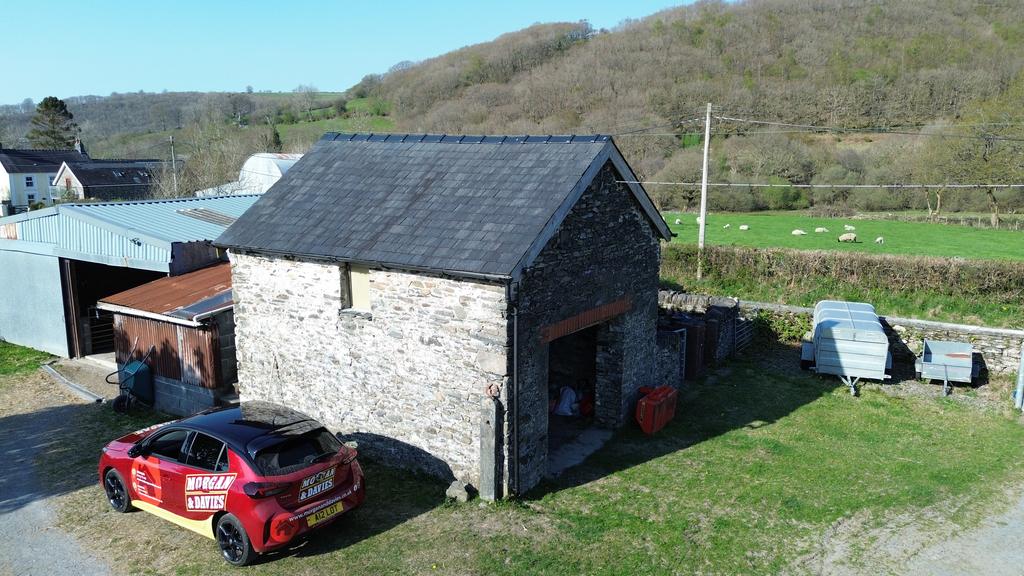 Traditional coach house