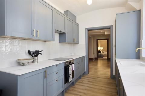 2 bedroom apartment to rent, Belsize Park Gardens, Belsize Park, NW3