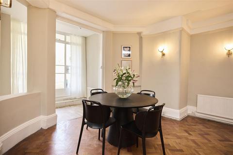 2 bedroom apartment to rent, Belsize Park Gardens, Belsize Park, NW3