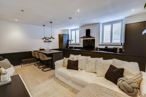 2 bedroom flat for sale, Park View, Yeadon, Leeds, West Yorkshire, LS19