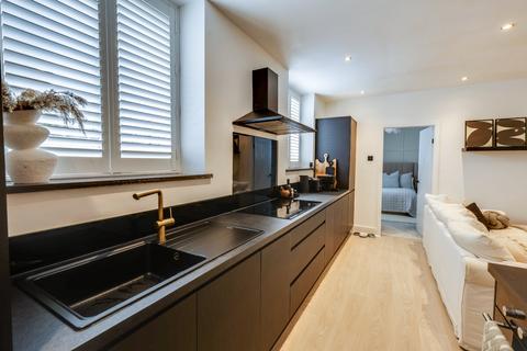 2 bedroom flat for sale, Park View, Yeadon, Leeds, West Yorkshire, LS19
