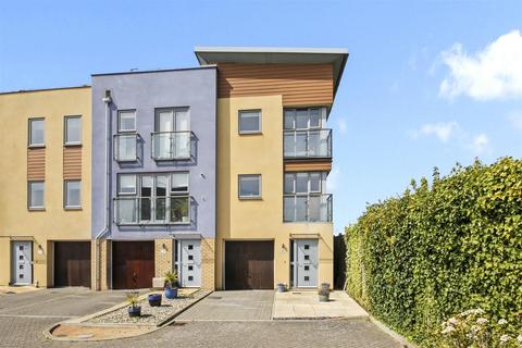 3 bedroom end of terrace house for sale, Bluebell Way, Goring-By-Sea