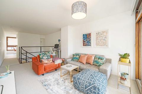 1 bedroom flat for sale, Barbican, London EC2Y