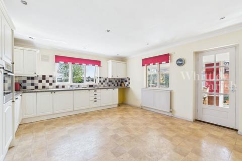 undefined, Heywood Road, Diss