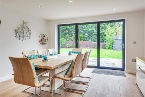 Applewood Bath Road, Littlewick Green, Maidenhead, SL6 3QR