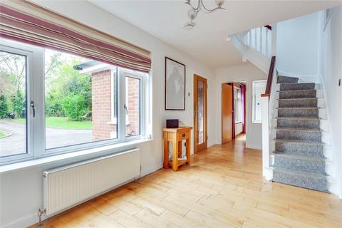 Applewood Bath Road, Littlewick Green, Maidenhead, SL6 3QR