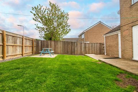 47 Bamburgh Drive, Pegswood, Morpeth, NE61 6TT