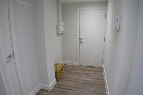 2 bedroom flat to rent, Salisbury City Centre