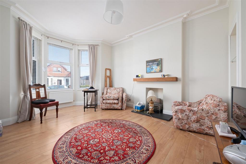 87 Arthur Street 008.JPG