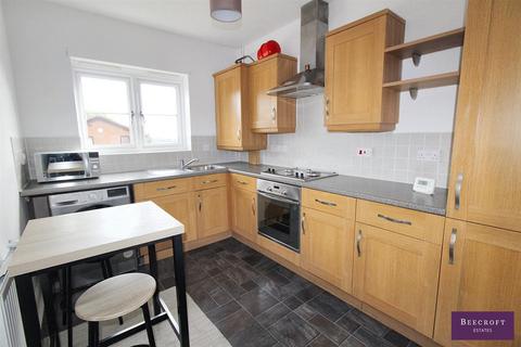 14 Dovecliffe View, Worsbrough, Barnsley, S70 4RR