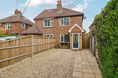 9 Fenns Lane, West End, Woking, GU24 9QF