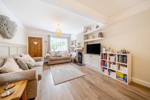 9 Fenns Lane, West End, Woking, GU24 9QF