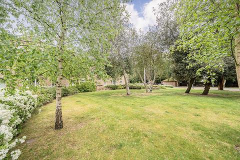 undefined, Langdon Park, Teddington TW11