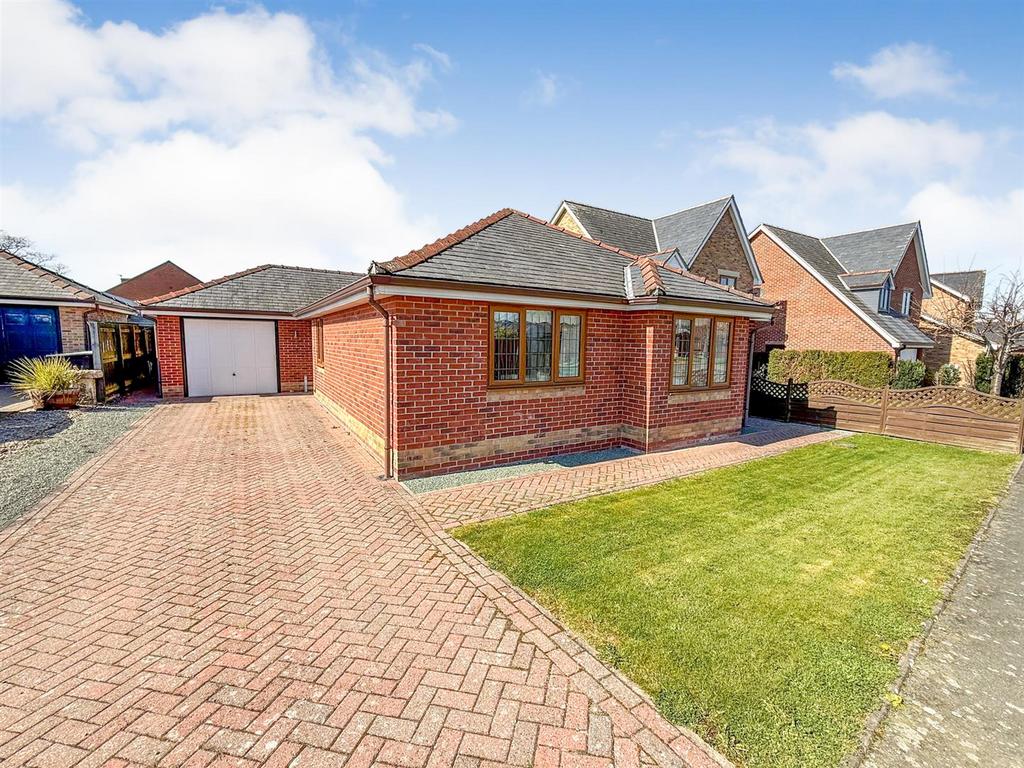 Accommodation Comprises: