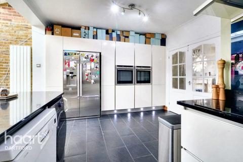 17 Lodge Avenue, Dartford, DA1 3DX